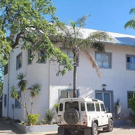 Vondelhof Guesthouse ウィントフーク エクステリア 写真