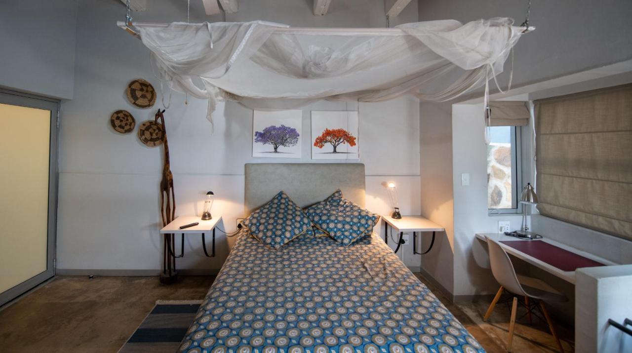 Vondelhof Guesthouse ウィントフーク エクステリア 写真