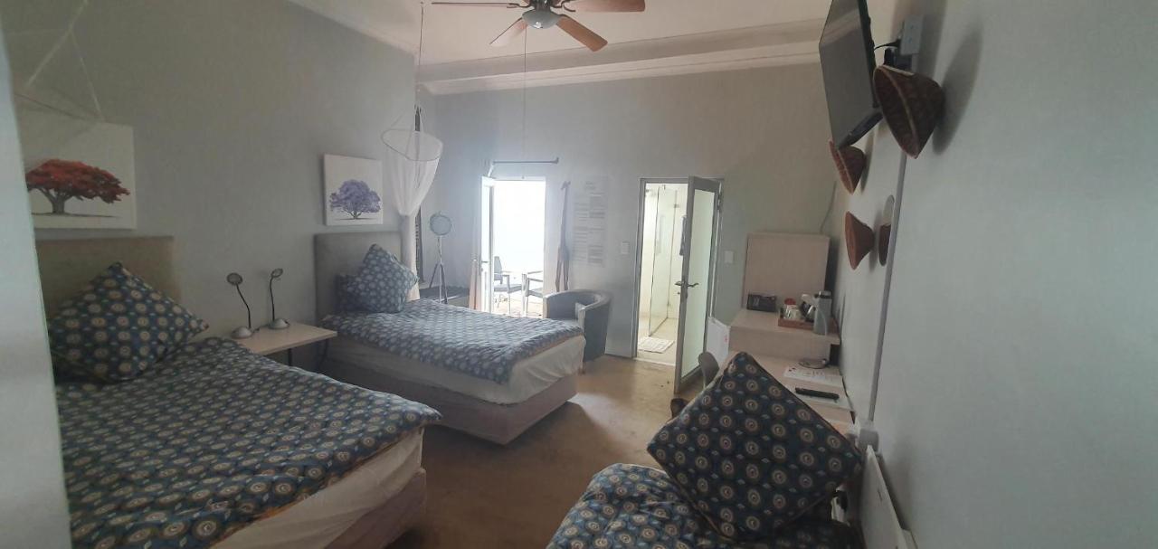 Vondelhof Guesthouse ウィントフーク エクステリア 写真